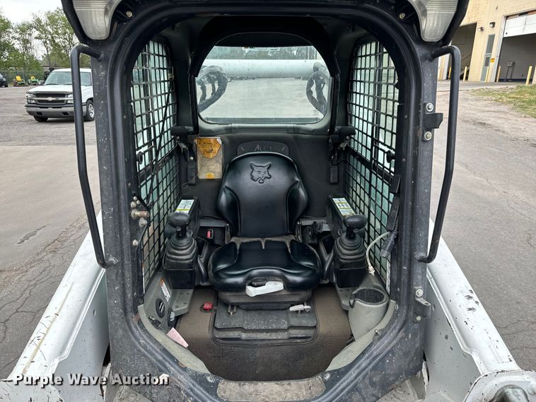 image for item NL9773 2011 Bobcat T750 skid steer loader