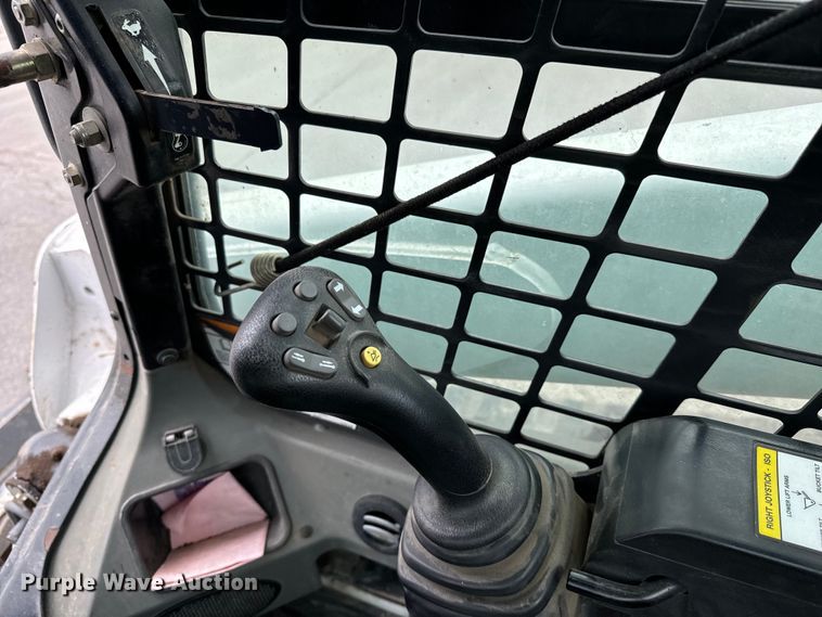 image for item NL9773 2011 Bobcat T750 skid steer loader