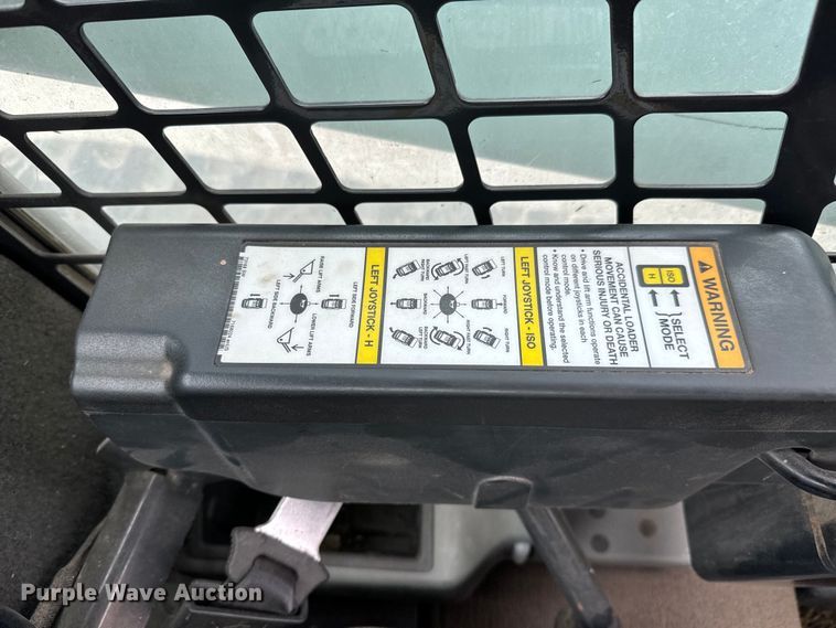 image for item NL9773 2011 Bobcat T750 skid steer loader