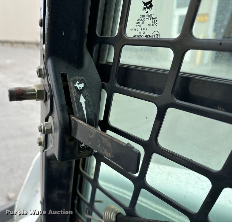 image for item NL9773 2011 Bobcat T750 skid steer loader