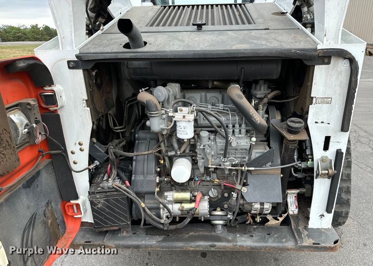 image for item NL9773 2011 Bobcat T750 skid steer loader