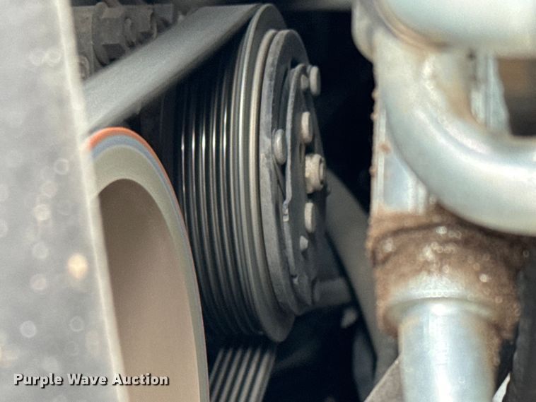 image for item NL9773 2011 Bobcat T750 skid steer loader