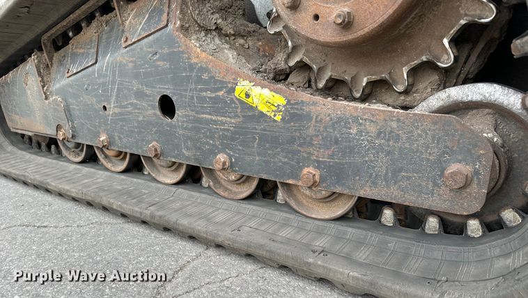 image for item NL9773 2011 Bobcat T750 skid steer loader