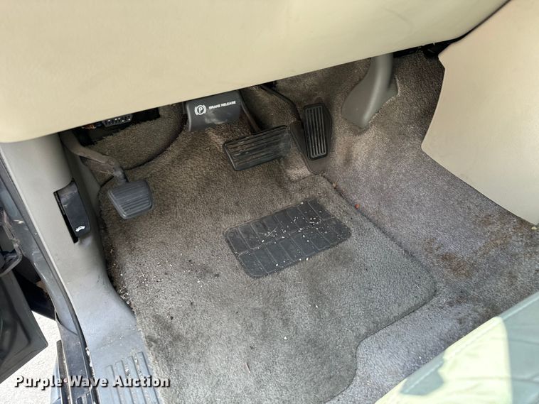 image for item NL9793 2002 GMC Yukon  SUV