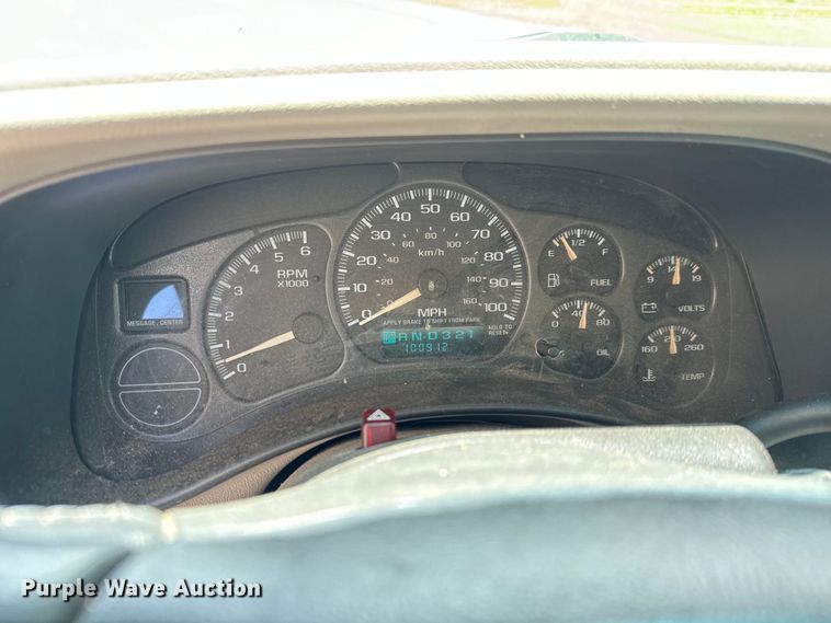 image for item NL9793 2002 GMC Yukon  SUV