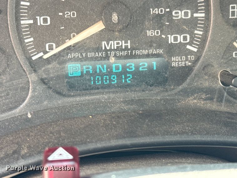 image for item NL9793 2002 GMC Yukon  SUV