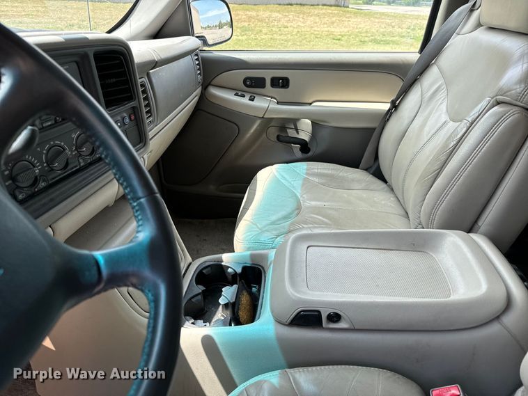 image for item NL9793 2002 GMC Yukon  SUV