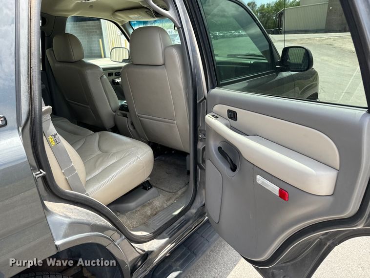 image for item NL9793 2002 GMC Yukon  SUV