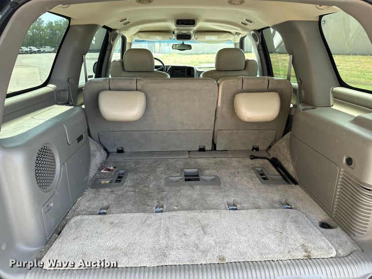 image for item NL9793 2002 GMC Yukon  SUV