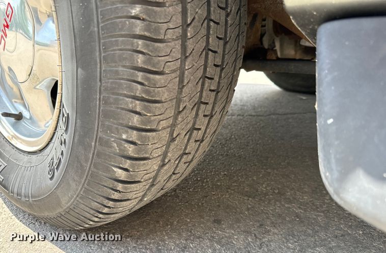 image for item NL9793 2002 GMC Yukon  SUV