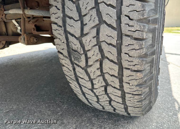 image for item NL9793 2002 GMC Yukon  SUV