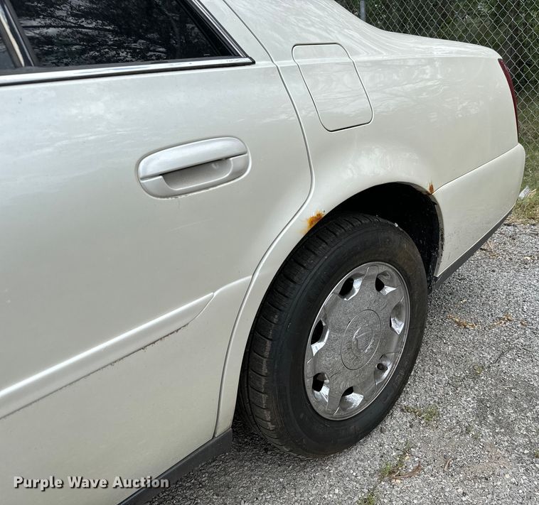 image for item NL9795 2002 Cadillac Deville DHS 
