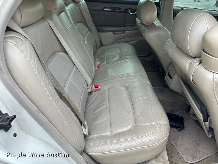 image for item NL9795 2002 Cadillac Deville DHS 