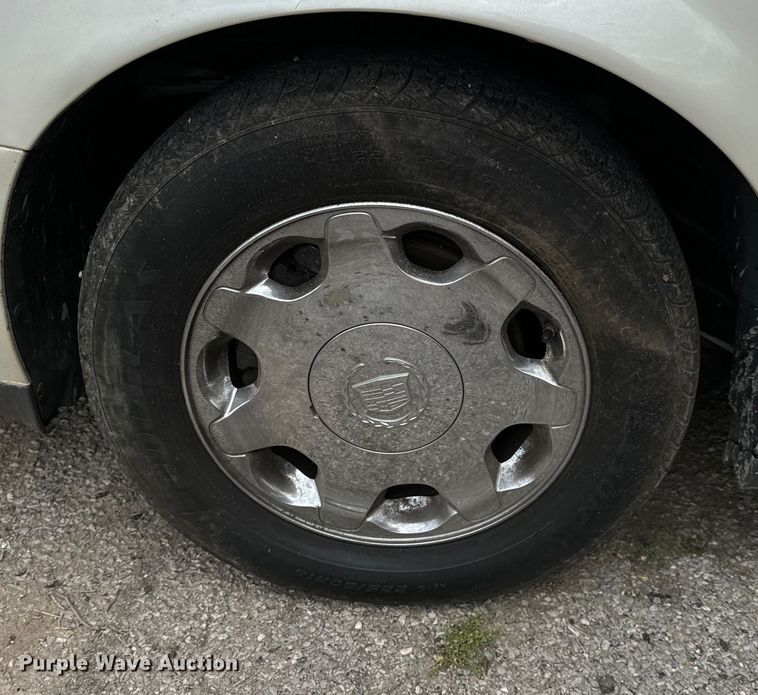 image for item NL9795 2002 Cadillac Deville DHS 