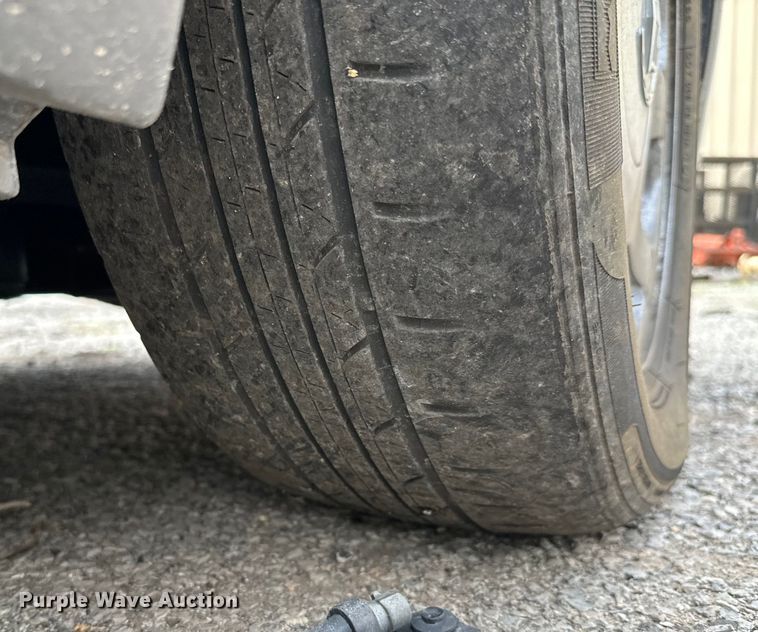 image for item NL9795 2002 Cadillac Deville DHS 