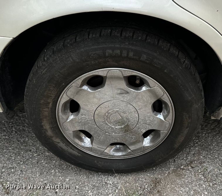 image for item NL9795 2002 Cadillac Deville DHS 