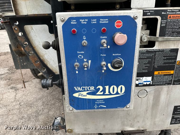 image for item NL9796 2015 Freightliner  114SD  combination sewer jetter truck