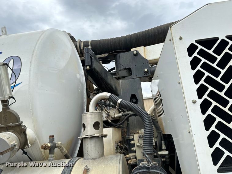 image for item NL9796 2015 Freightliner  114SD  combination sewer jetter truck