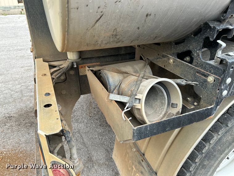 image for item NL9796 2015 Freightliner  114SD  combination sewer jetter truck