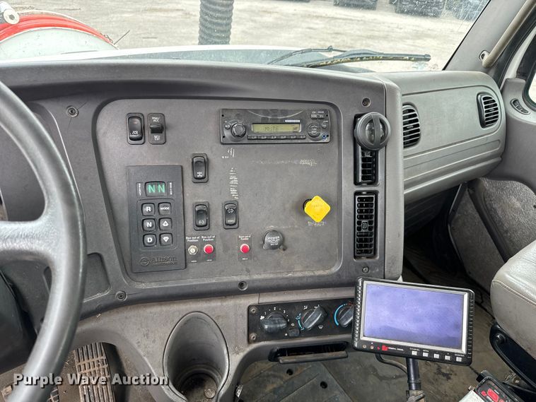 image for item NL9796 2015 Freightliner  114SD  combination sewer jetter truck