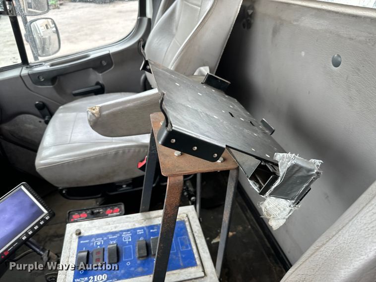 image for item NL9796 2015 Freightliner  114SD  combination sewer jetter truck