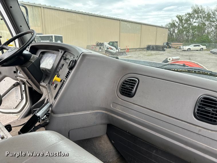 image for item NL9796 2015 Freightliner  114SD  combination sewer jetter truck