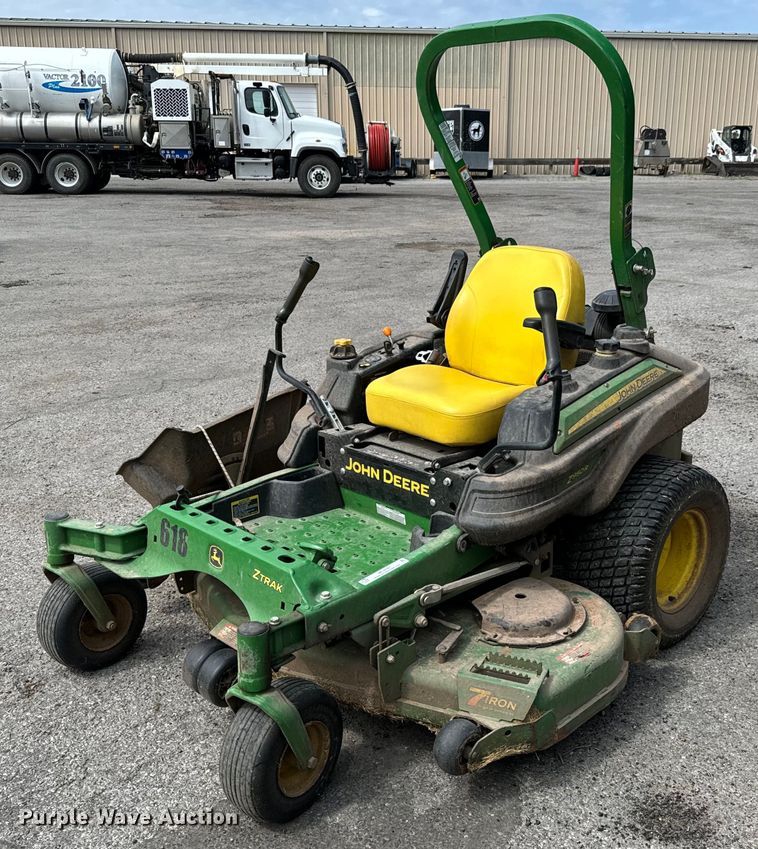 image for item NL9797 2017 John Deere Z950R ZTR lawn mower
