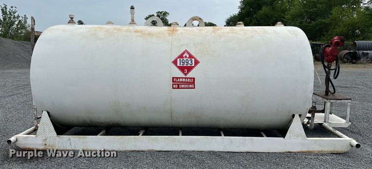 image for item NR9773 Fuel tank