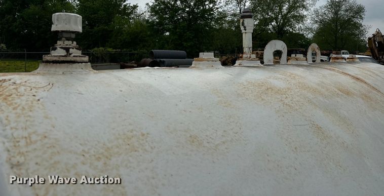 image for item NR9773 Fuel tank