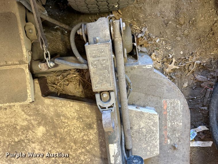 image for item NR9776 2010 Grasshopper  930D ZTR lawn mower