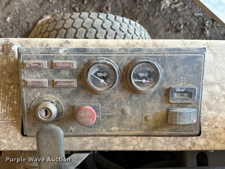 image for item NR9776 2010 Grasshopper  930D ZTR lawn mower