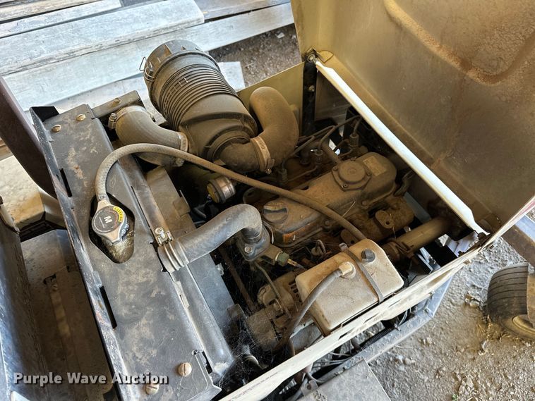 image for item NR9776 2010 Grasshopper  930D ZTR lawn mower