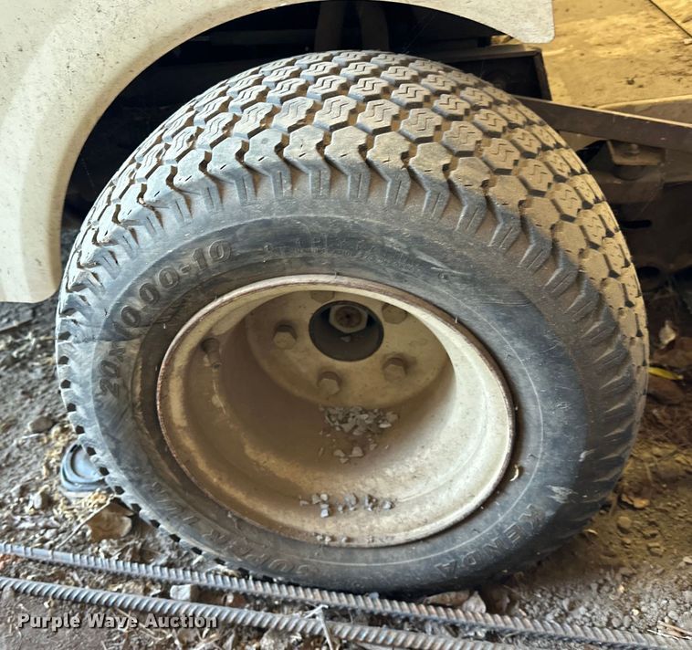 image for item NR9776 2010 Grasshopper  930D ZTR lawn mower