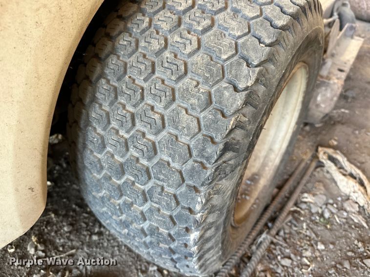 image for item NR9776 2010 Grasshopper  930D ZTR lawn mower