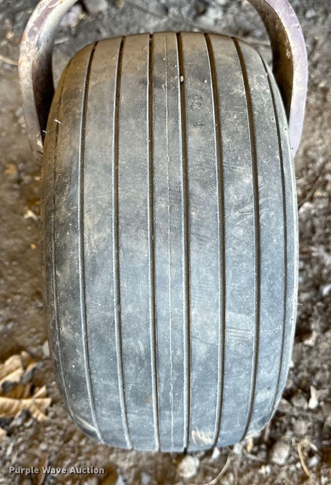 image for item NR9776 2010 Grasshopper  930D ZTR lawn mower