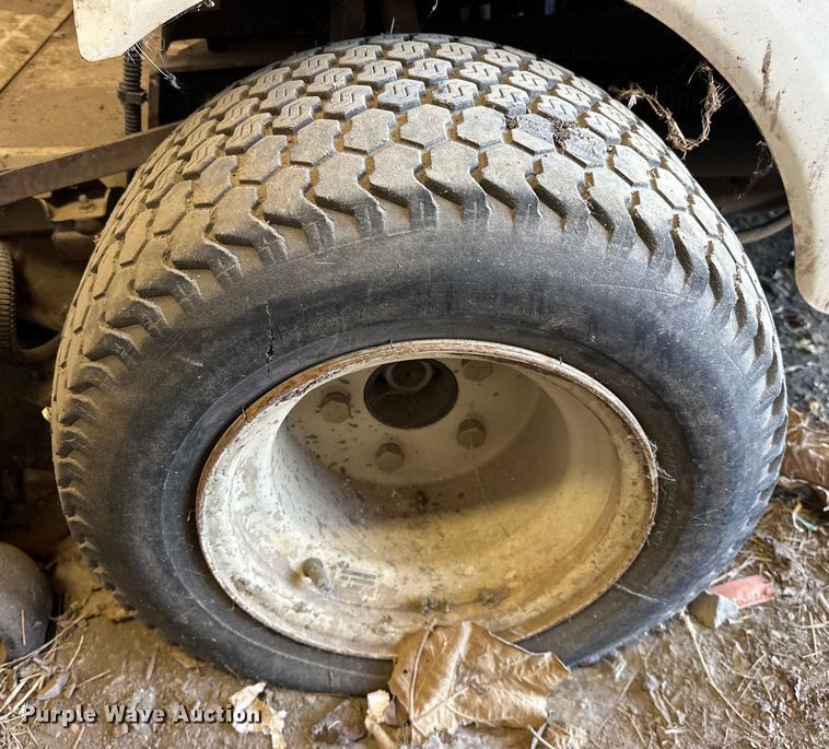 image for item NR9776 2010 Grasshopper  930D ZTR lawn mower