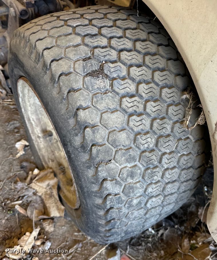 image for item NR9776 2010 Grasshopper  930D ZTR lawn mower