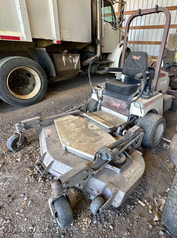 image for item NR9777 2010 Grasshopper  930D ZTR lawn mower