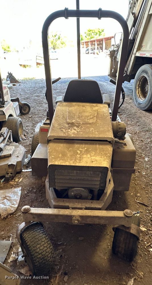 image for item NR9777 2010 Grasshopper  930D ZTR lawn mower