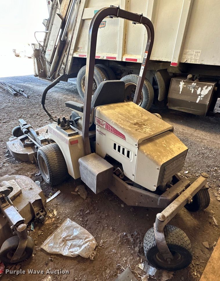 image for item NR9777 2010 Grasshopper  930D ZTR lawn mower