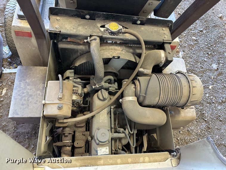 image for item NR9777 2010 Grasshopper  930D ZTR lawn mower