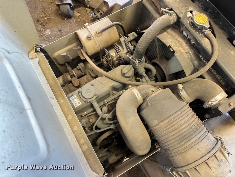 image for item NR9777 2010 Grasshopper  930D ZTR lawn mower