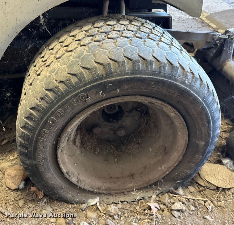 image for item NR9777 2010 Grasshopper  930D ZTR lawn mower