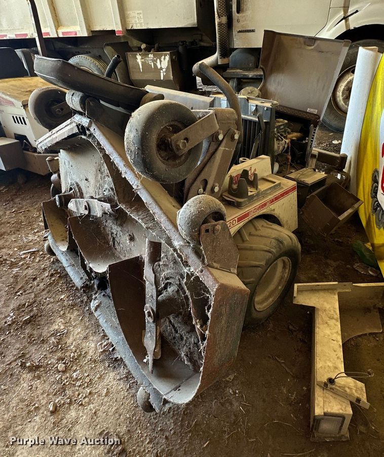 image for item NR9778 Grasshopper  722D ZTR lawn mower