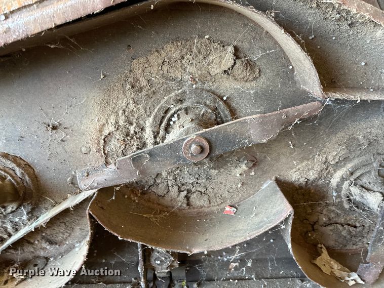 image for item NR9778 Grasshopper  722D ZTR lawn mower