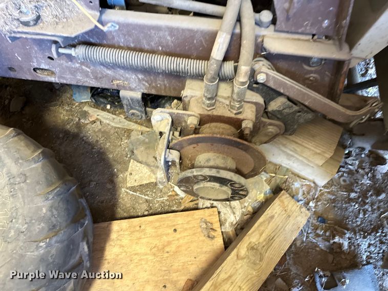 image for item NR9778 Grasshopper  722D ZTR lawn mower