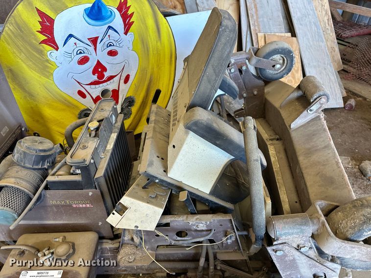 image for item NR9778 Grasshopper  722D ZTR lawn mower