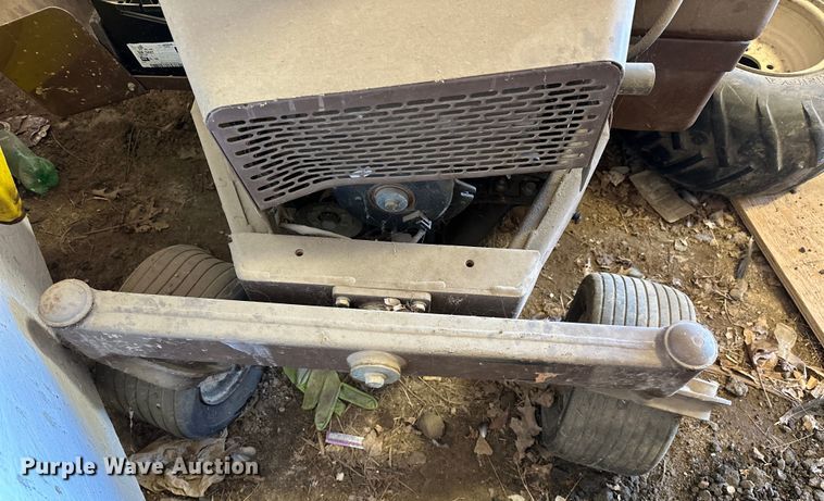 image for item NR9778 Grasshopper  722D ZTR lawn mower