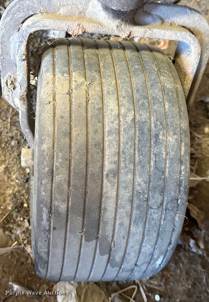 image for item NR9778 Grasshopper  722D ZTR lawn mower