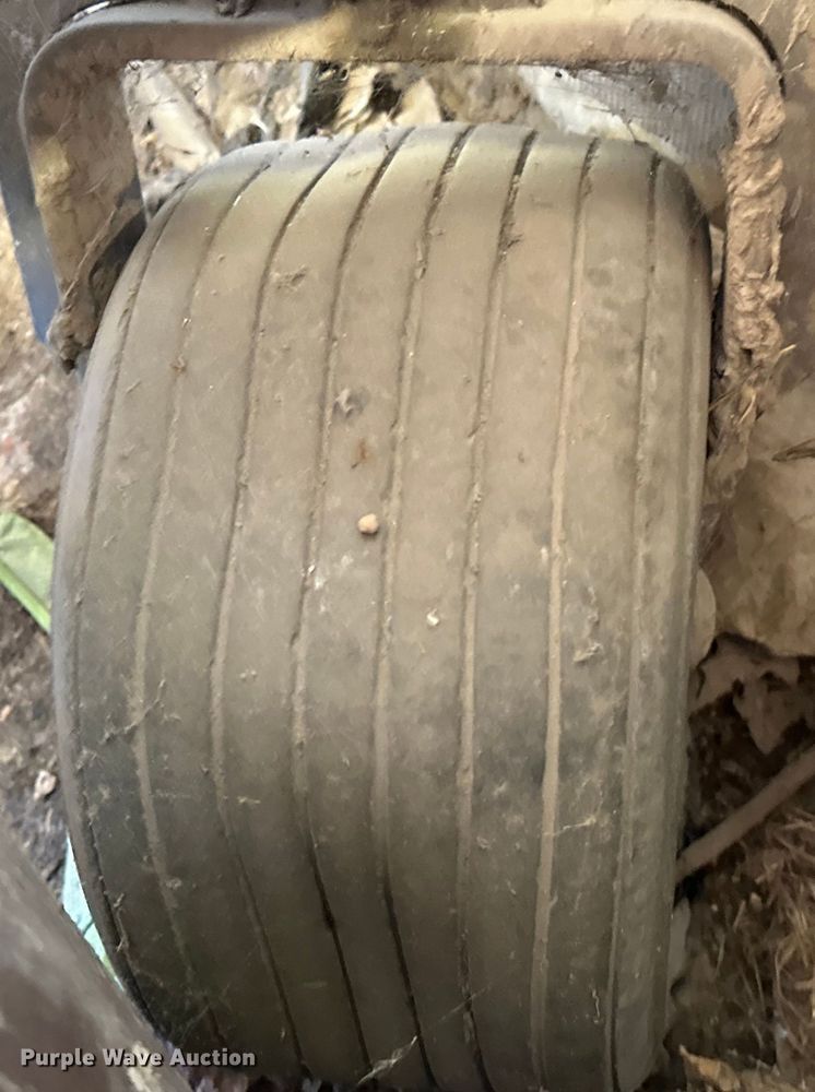 image for item NR9778 Grasshopper  722D ZTR lawn mower